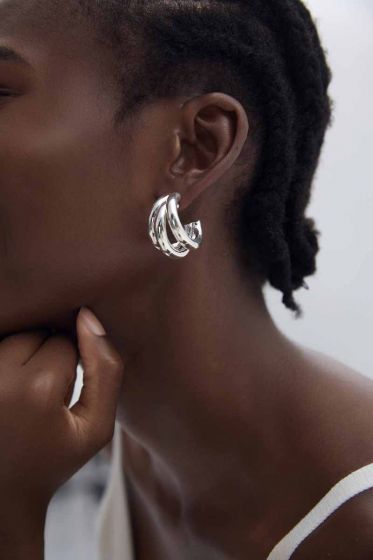 Hollow Three C-Shape Electroformed Huggie Stud Earrings