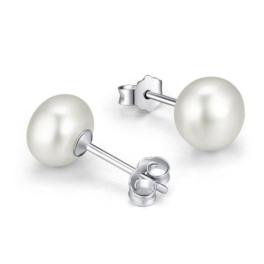 Freshwater Cultured 6mm Pearl Stud Earrings