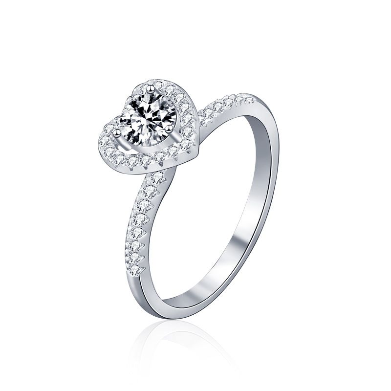 Honey Moon Moissanite Heart Ring