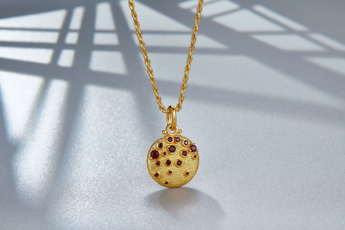 Sterling Silver Garnet Round Pendant Necklace