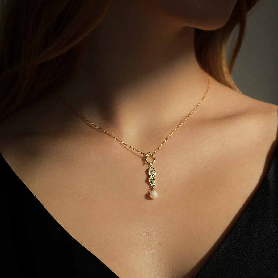 Gold Plated Sterling Silver Shell Pearl Necklace