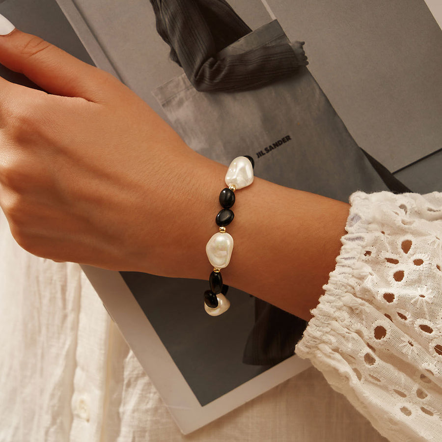 Gold Plated Shell Pearl Bracelet