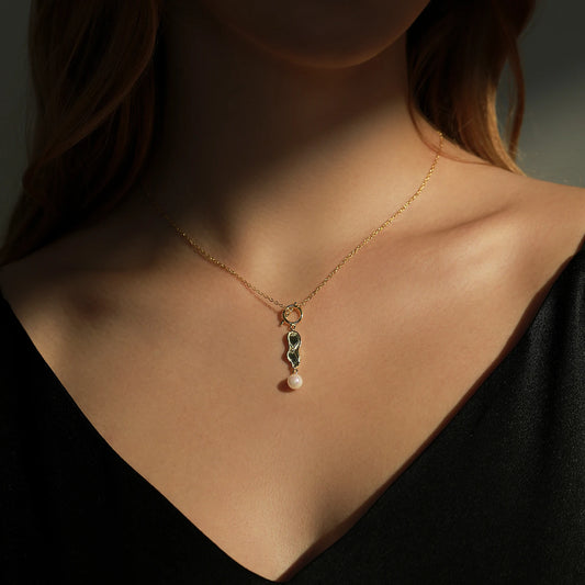 Gold Plated Sterling Silver Shell Pearl Necklace