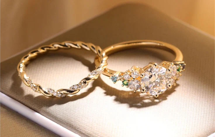 The Ultimate Guide to Mixing Metals: Silver, Yellow Gold, and Rose Gold