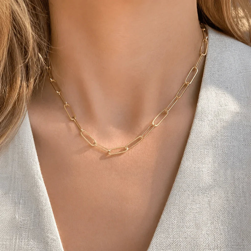 Paperclip Chains: Why This Modern Link Became an Everyday Staple