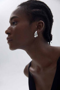 Middle Drop Water S999 Sterling Silver Stud Earrings