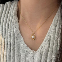 Irregular Pearl Necklace in 925 Sterling Silver