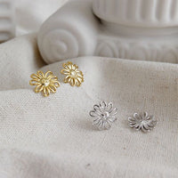 Hollow Sunflower 925 Sterling Silver Stud Earrings