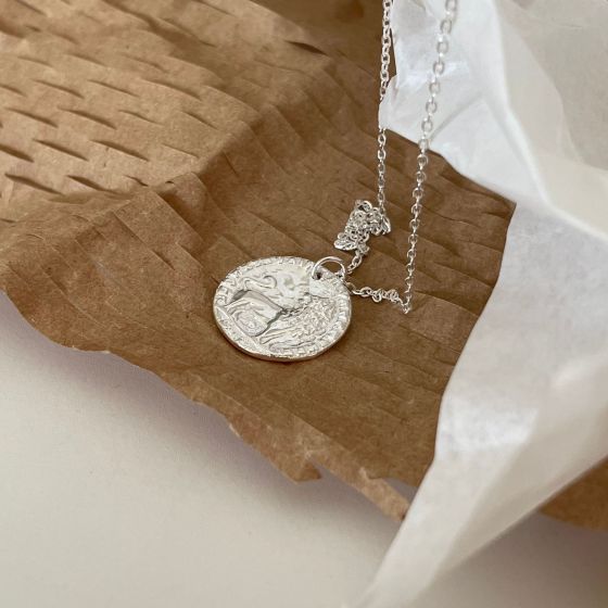 Round Relief Brave Lion Necklace in 925 Sterling Silver