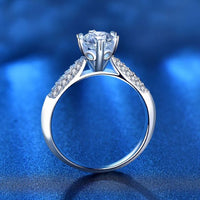 Six-Claw Round Moissanite Ring in 925 Sterling Silver