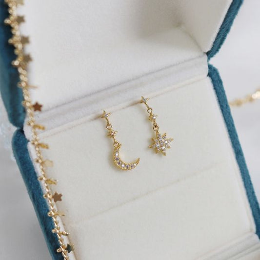 Asymmetrical Star and Crescent Moon Dangling Earrings