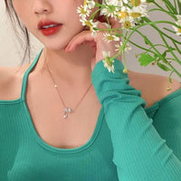 Three Crystal Flower Necklace in 925 Sterling Silver