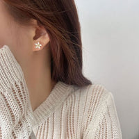 White Daisy S999 Sterling Silver Stud Earrings