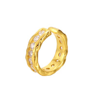 Round Crystal Irregular Border Non-Pierced Earring (Single)