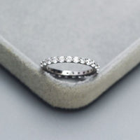 Round Crystal Lines 925 Sterling Silver Ring