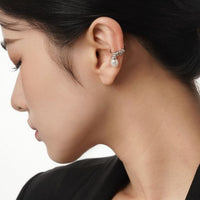 Holiday Oval Natural Pearl Twisted Non-Pierced Earring (Single)