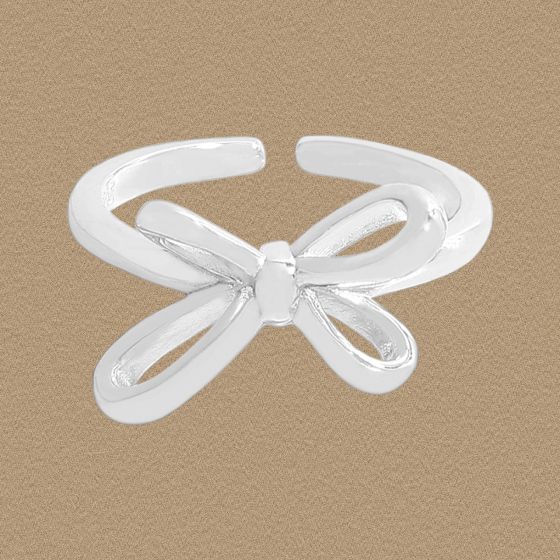 Hollow Bow-Knot Adjustable Ring in 925 Sterling Silver