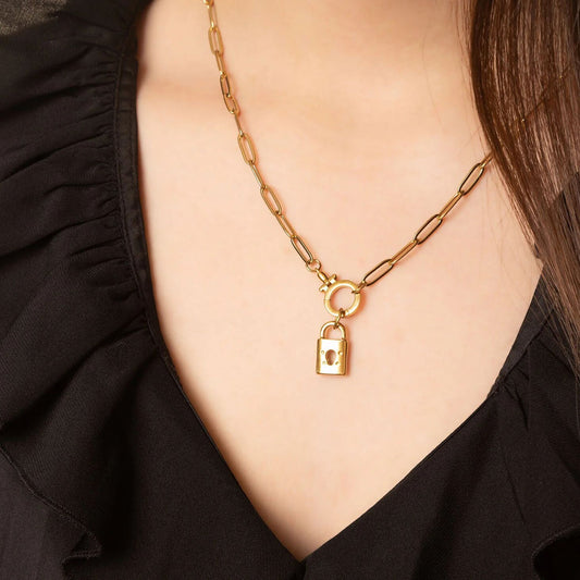 18K Gold PVD Circle Carabiner Necklace