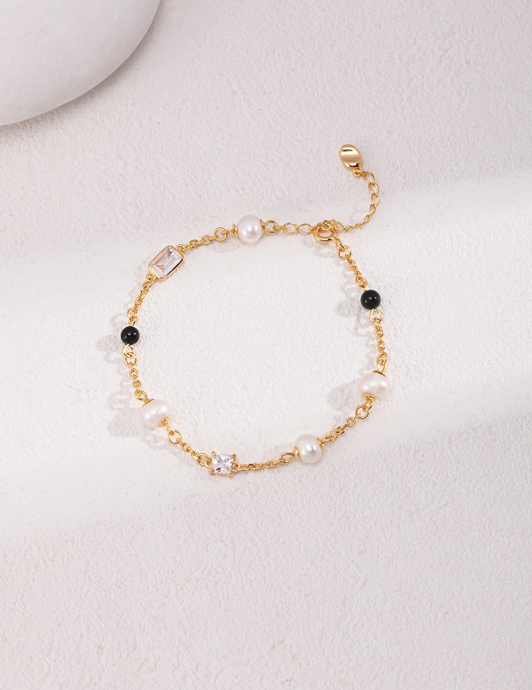 18K Gold Plated Sterling Silver Minimalist Bracelet with Pearls and Onyx