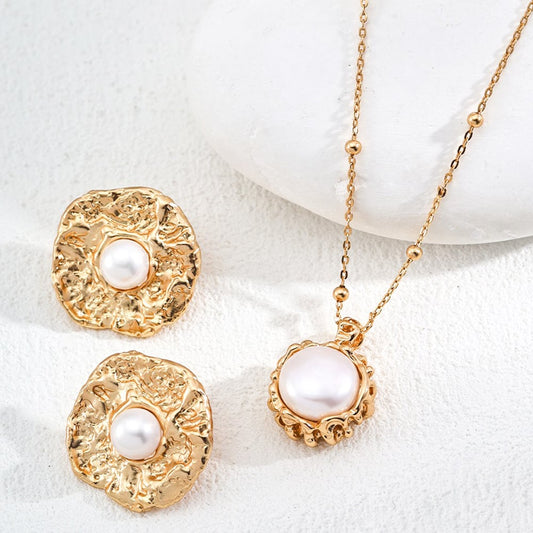 Gold Plated Sterling Silver Freshwater Pearl Pendant Necklace