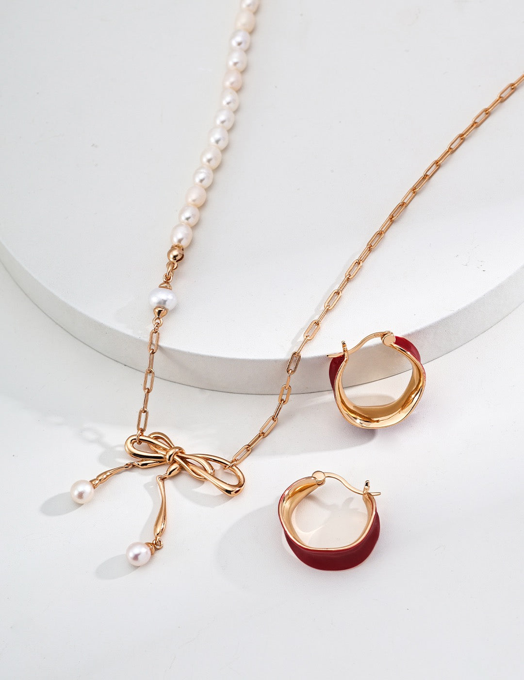 Natural Pearl Bow Pendant Necklace