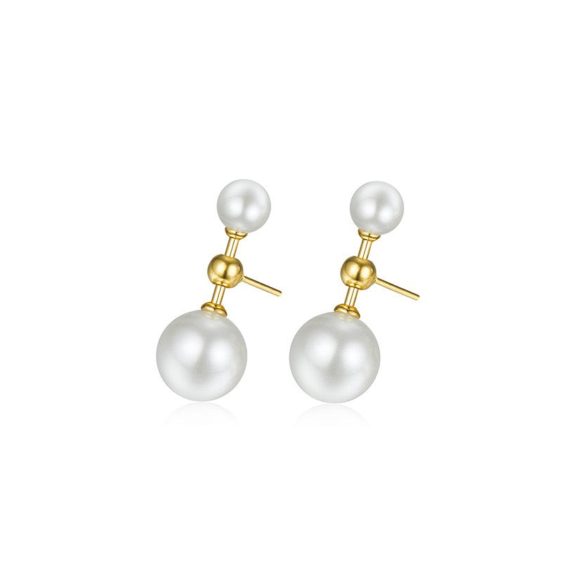 Sterling Silver Shell Pearl Stud Earrings