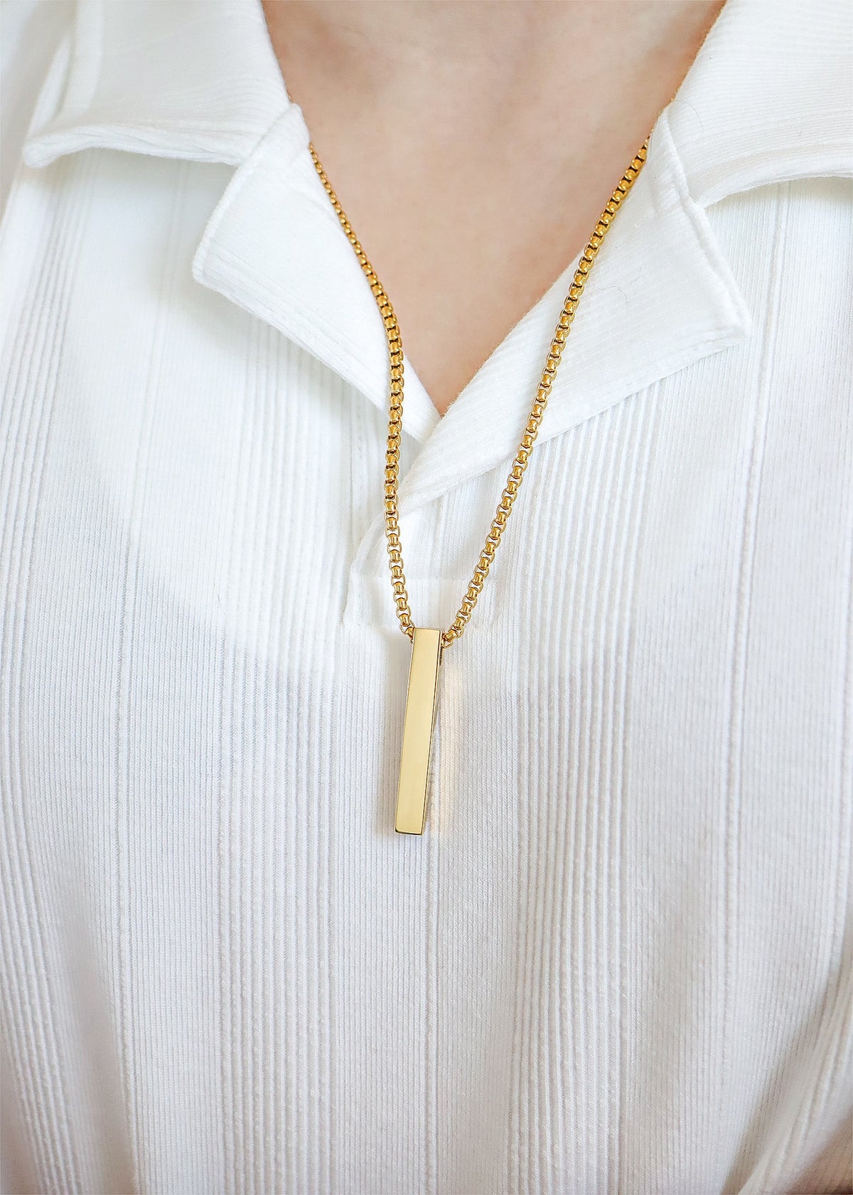 18K Gold PVD 4-Sided Vertical Bar Necklace with 24" Box Chain