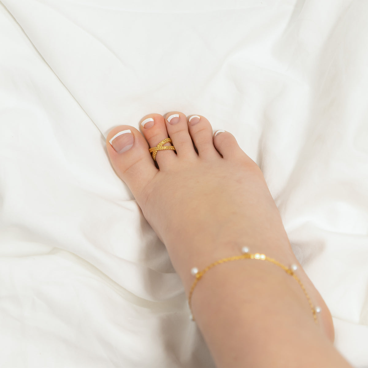 18K Gold PVD Stainless Steel Cross-Over Toe Ring