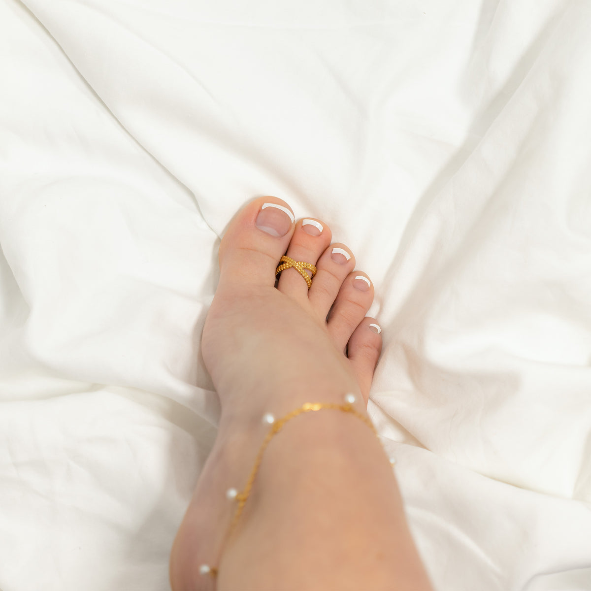 18K Gold PVD Stainless Steel Cross-Over Toe Ring