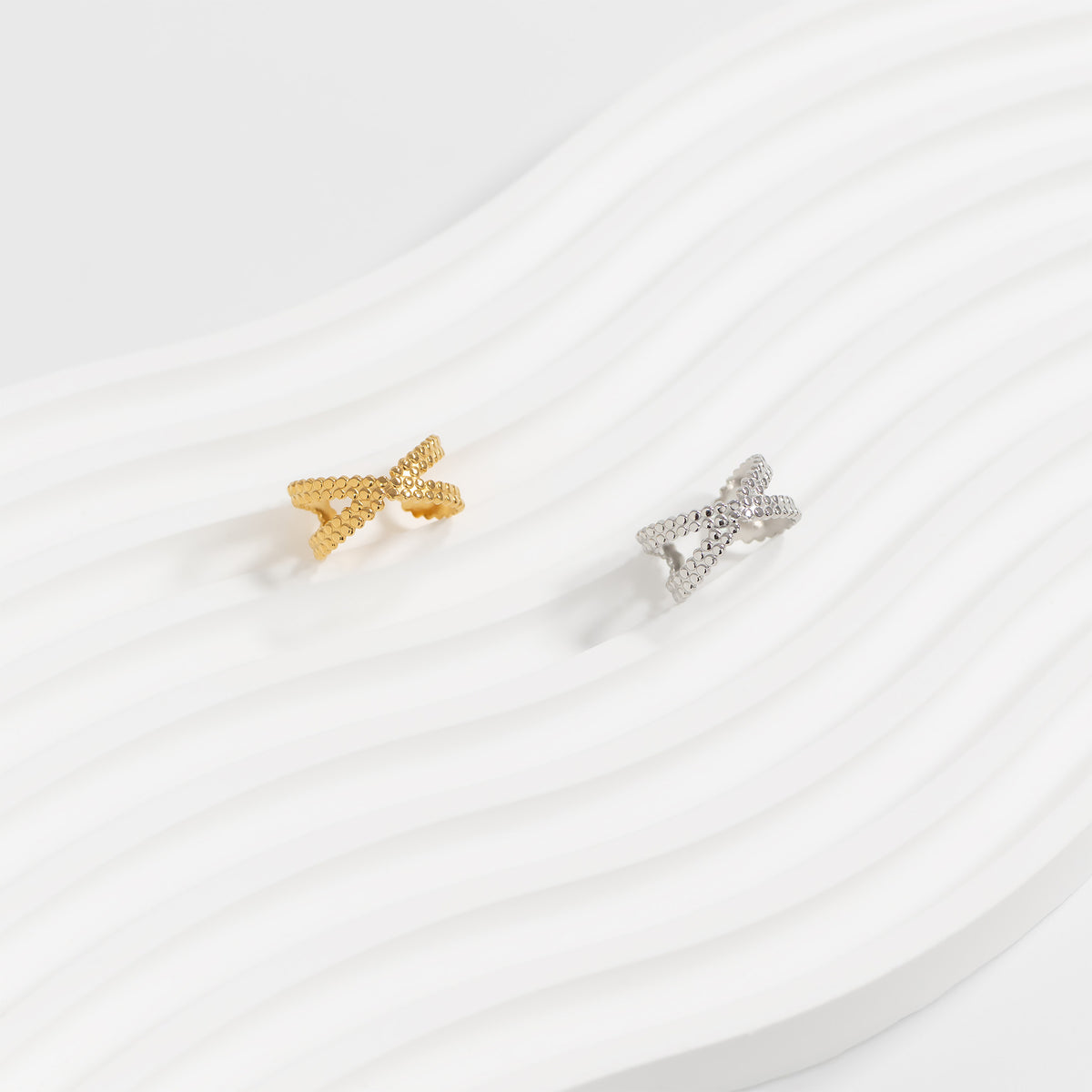 18K Gold PVD Stainless Steel Cross-Over Toe Ring