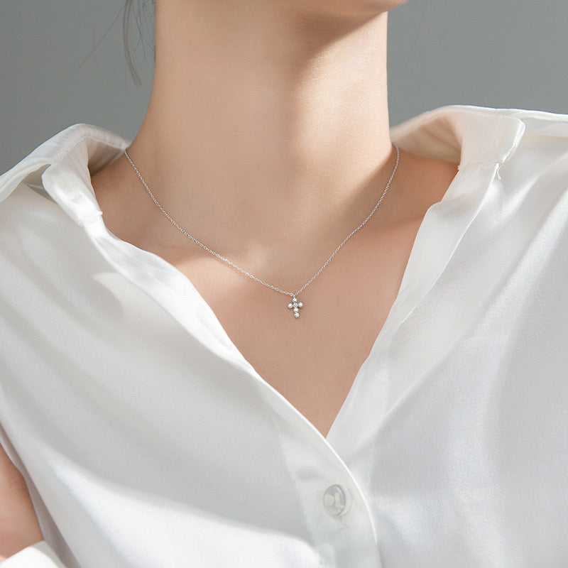 Sterling Silver Cubic Zirconia Cross Pendant Necklace