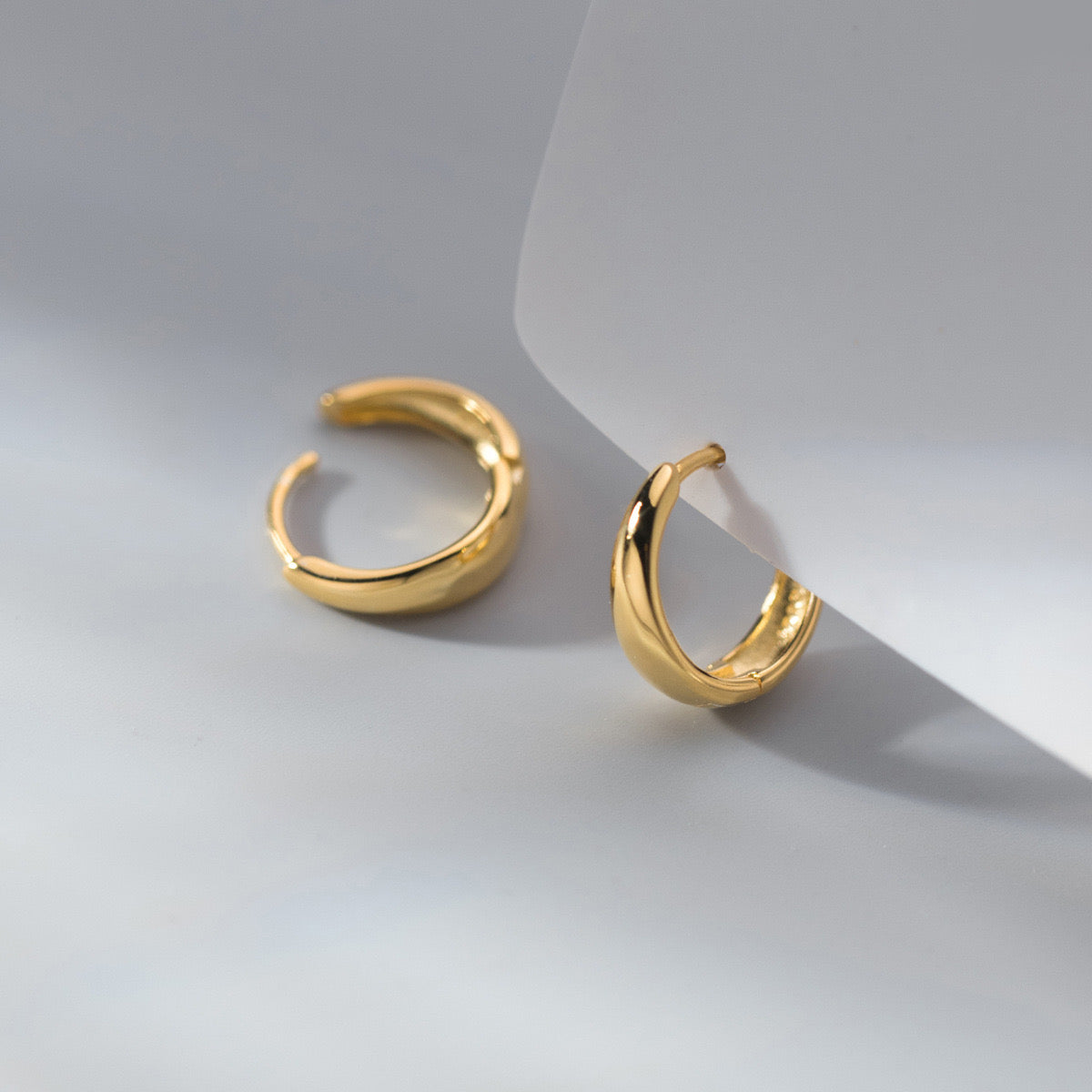 Simple Hoop Earrings in Sterling Silver