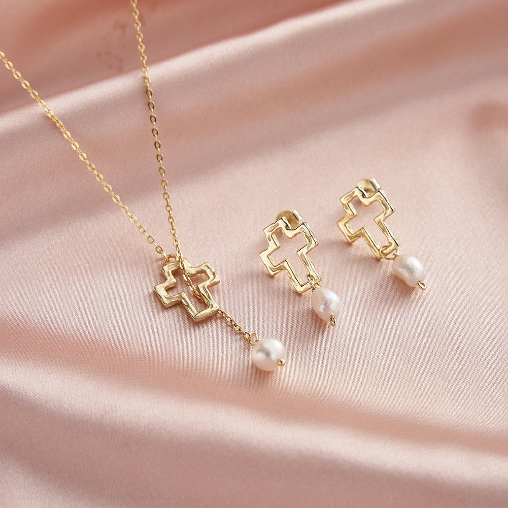 Sterling Silver Natural Freshwater Pearl Cross Necklace