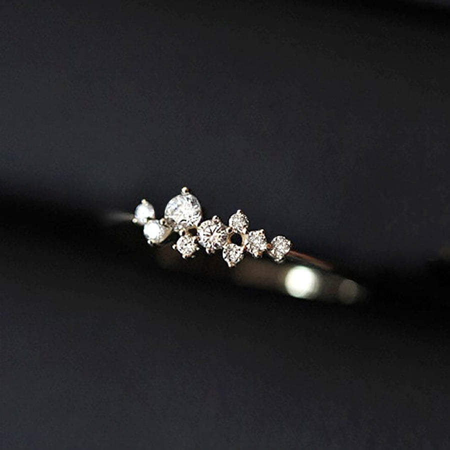 Cubic Zirconia Elegant Ring in Sterling Silver