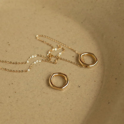 Sterling Silver Geometric Circle Pendant Necklace