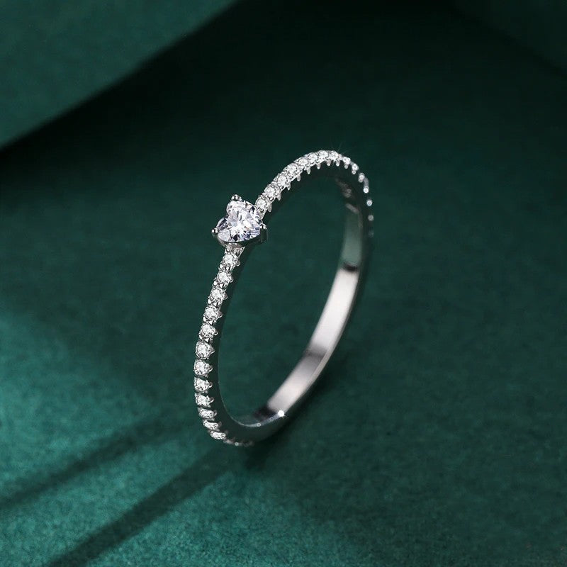 Cubic Zirconia Heart Minimalist Ring | Vivianne Rae