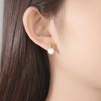 Shell Pearl Square Stud Earrings in 925 Sterling Silver