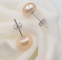Freshwater Cultured 6mm Pearl Stud Earrings