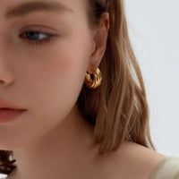 Hollow Twisted Chunky Mini Hoop Earrings