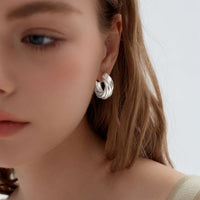 Hollow Twisted Chunky Mini Hoop Earrings